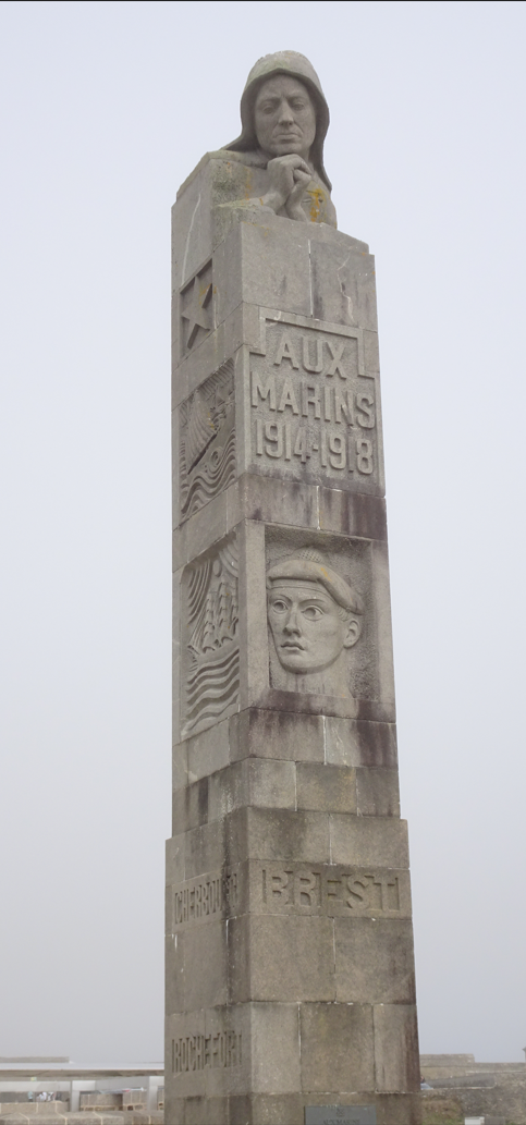monument aux morts pointe saint mathieu